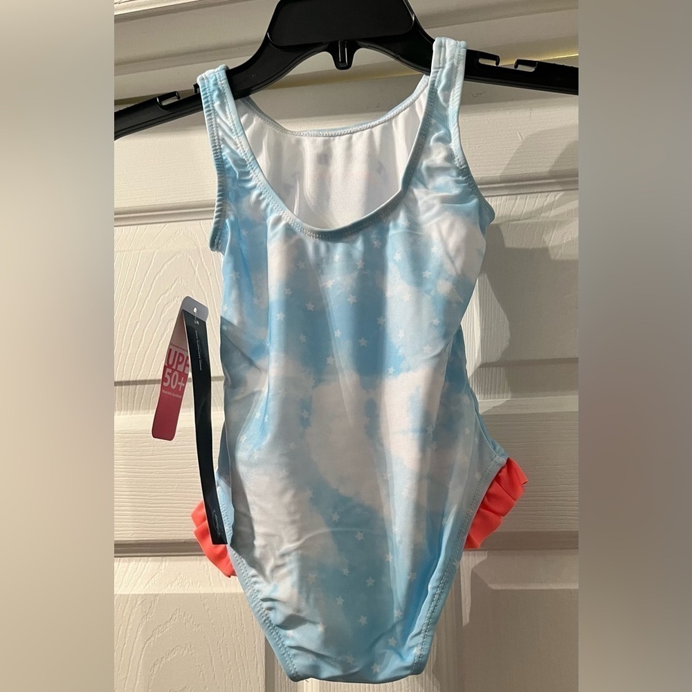 NWT baby Yoda bathing suit 4T - Picture 2 of 3